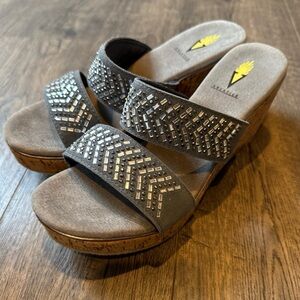 Volatile Wedges Women’s Size 10 Super Cute Heels New Without Box